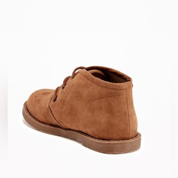 Old Navy Sueded Desert Boots For Toddler - Picture 4 of 10